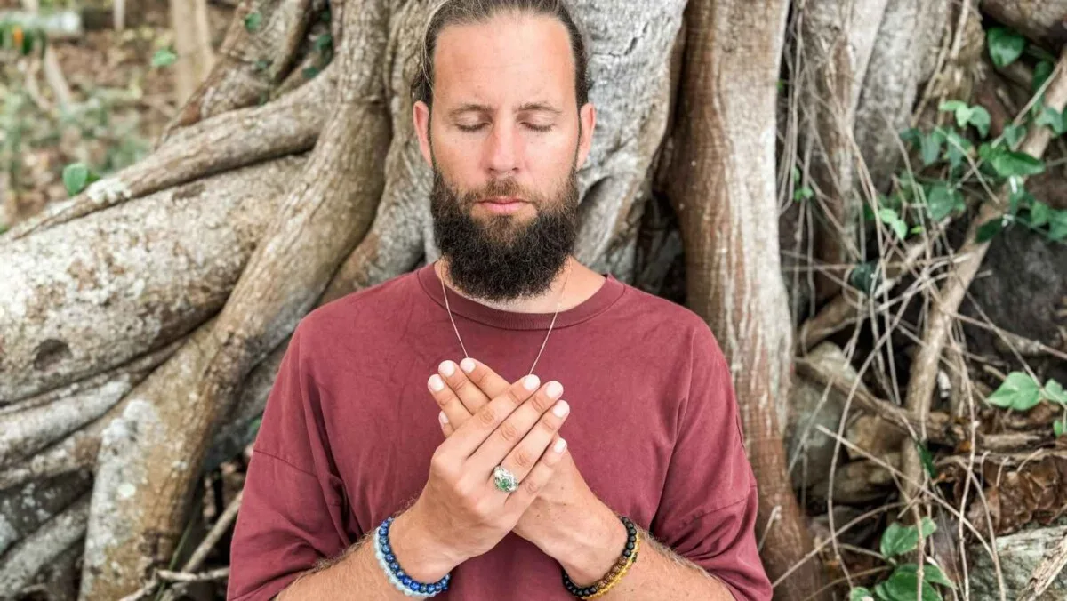 Naga Mudra Tim - Kundalini Yoga School